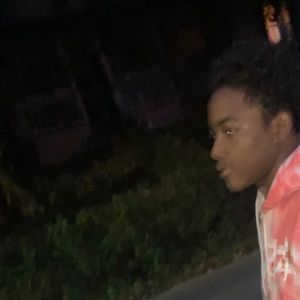 Meet your Posher, Lee